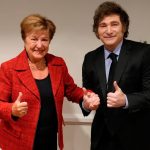 Menos impuestos a las empresas y más a trabajadores