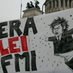 Brutal represión en la marcha contra la ley de extranjerización
